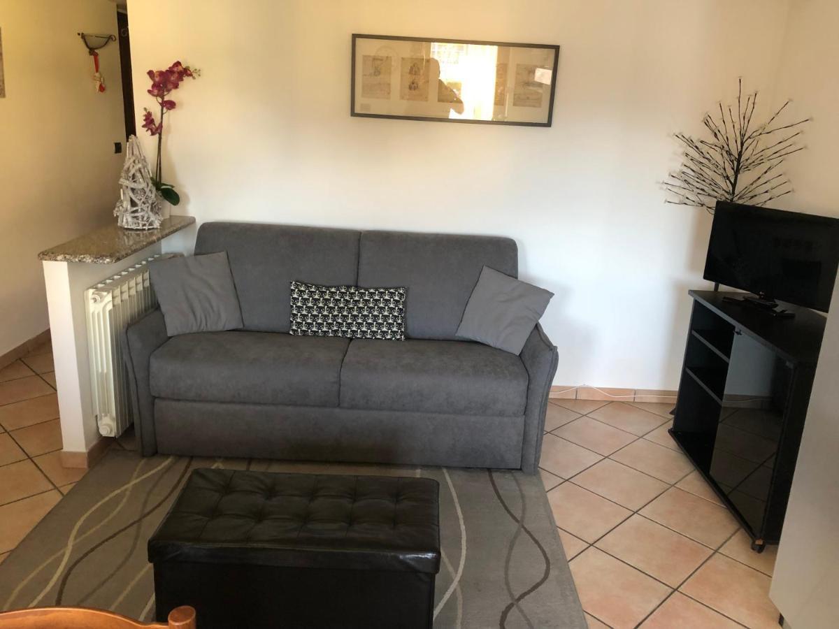 Casa Vacanze Nicoletta Αόστα Εξωτερικό φωτογραφία